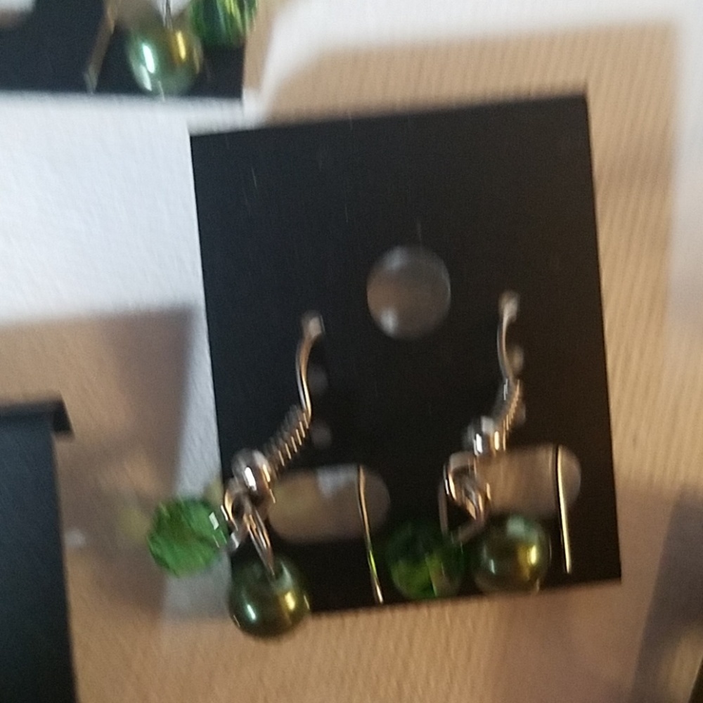 Silver Tone & Bead Earrings Set of 5 Pairs - Picture 6 of 7